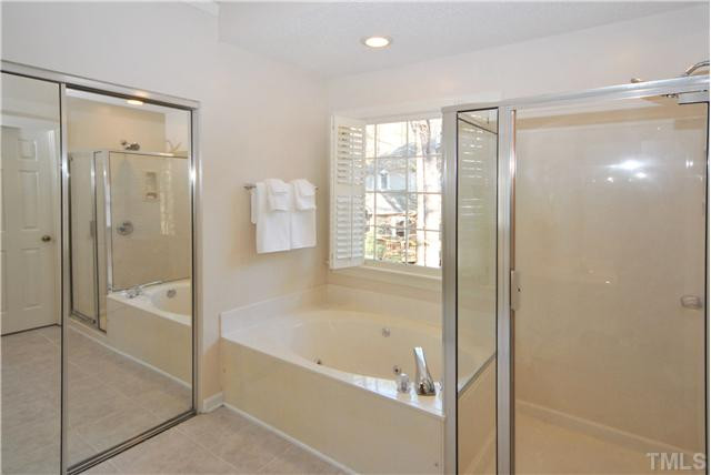 6 Bay Ridge Court Durham, NC 27707 - Photo 8 of 12 Photo 8