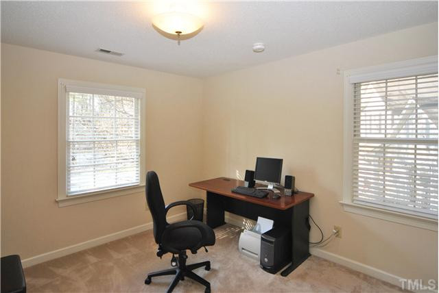 6 Bay Ridge Court Durham, NC 27707 - Photo 10 of 12 Photo 10
