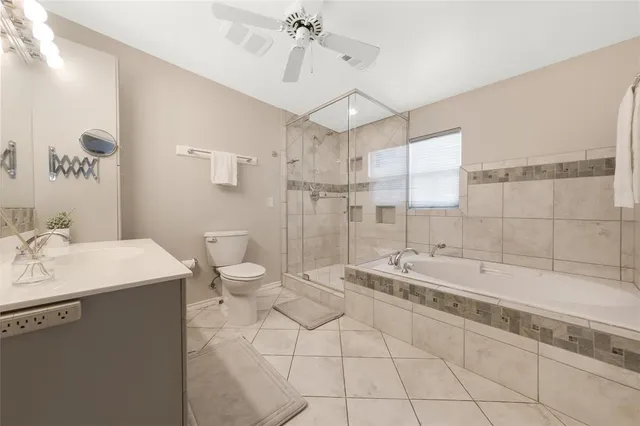 a bedroom with bunk bed