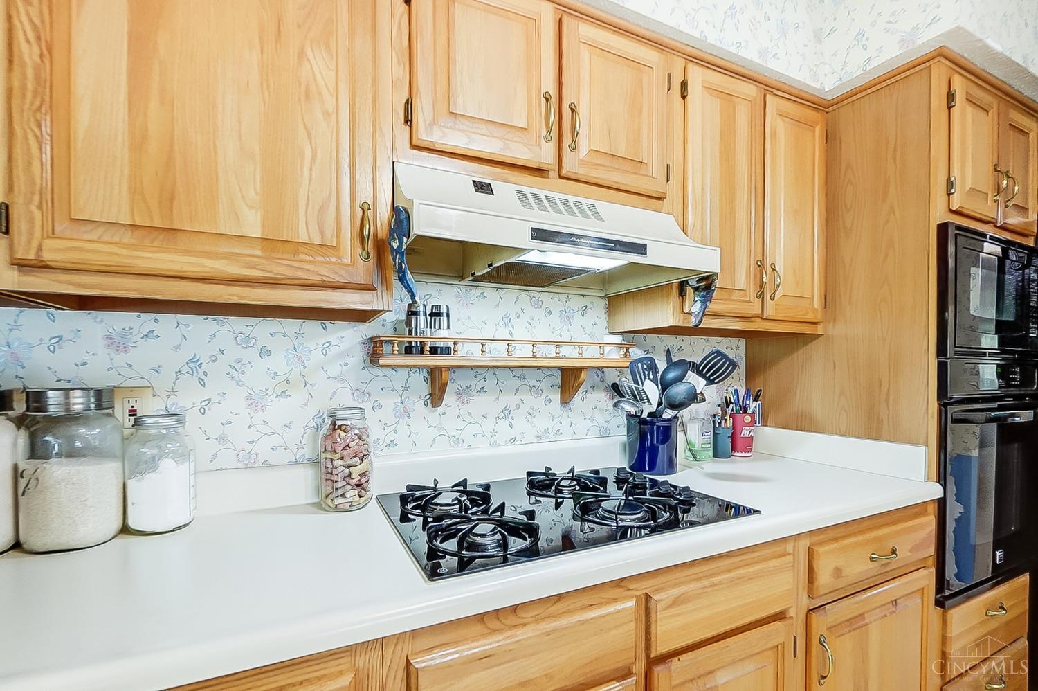 7020 Sheed Road Cincinnati, OH 45247 - Photo 11 of 30