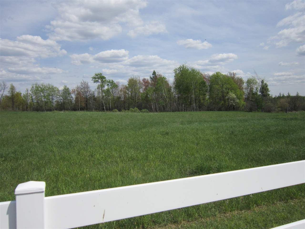 5145 Hilltop Road Grawn, MI 49637 - Photo 16 of 33 1817099-15.JPG