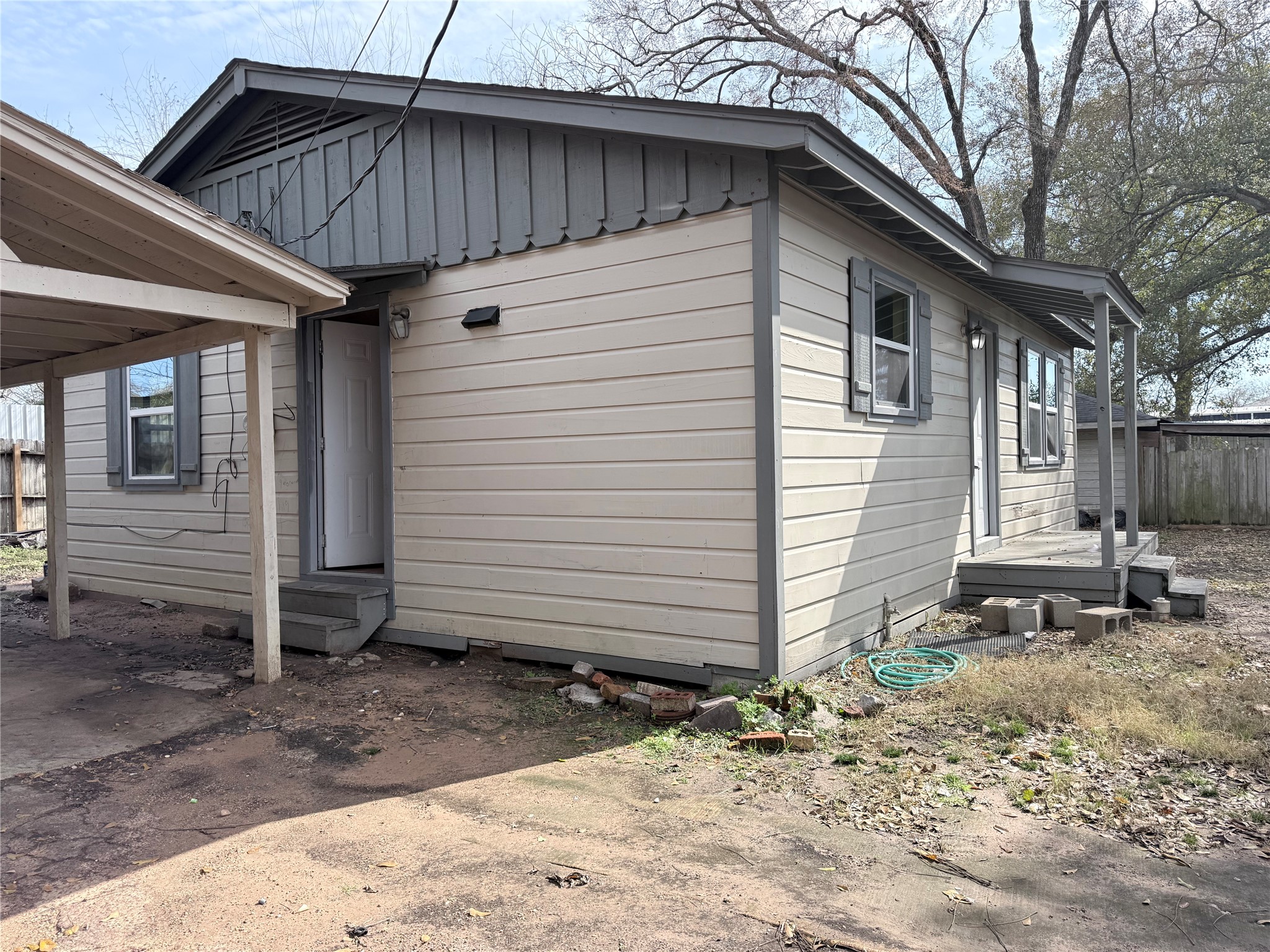 212 South Main Street, Unit B Conroe, TX 77301 - Photo 2 of 15