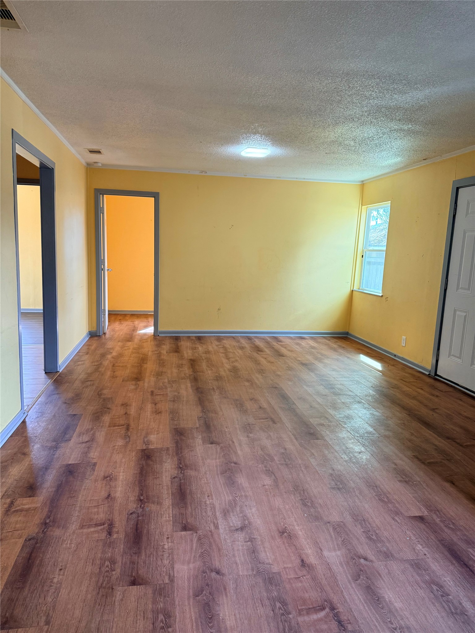 212 South Main Street, Unit B Conroe, TX 77301 - Photo 4 of 15