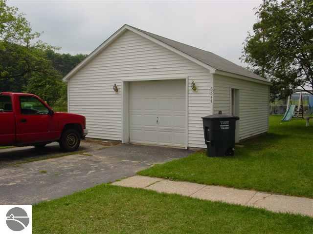 6844 South Lucas Road McBain, MI 49657 - Photo 2 of 18 1722886-1.JPG