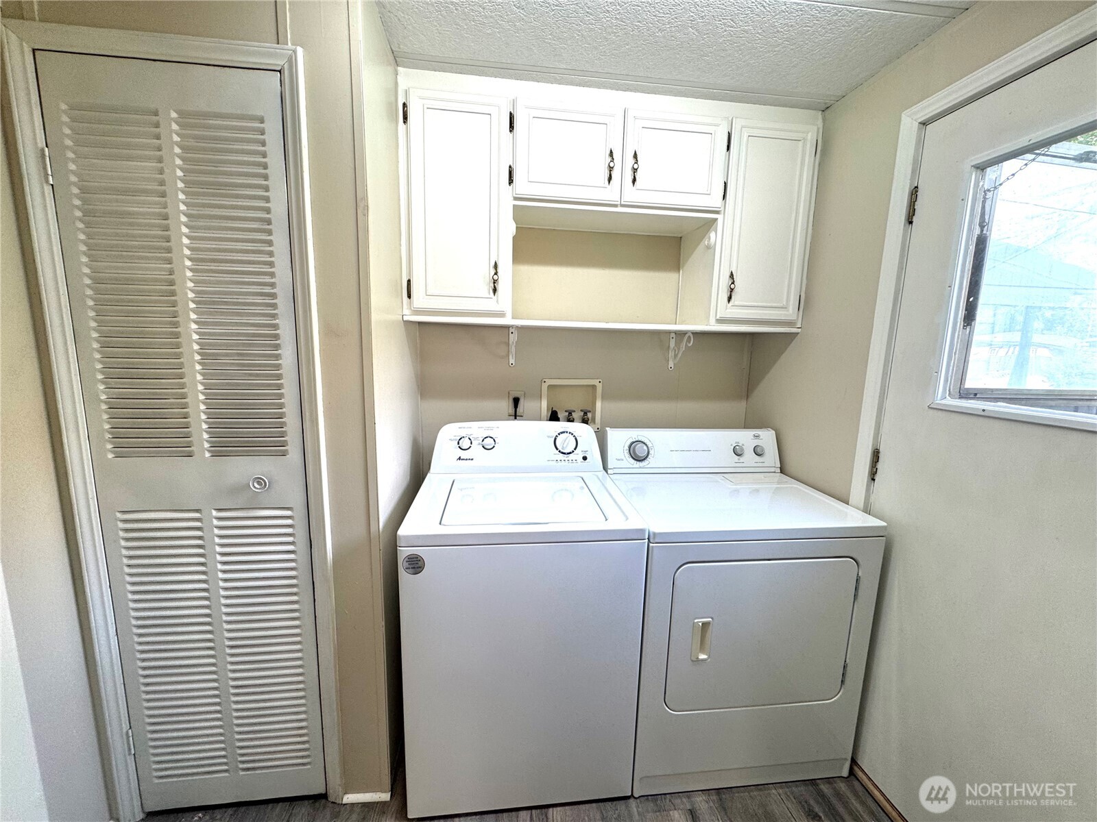 1218 South 3rd Street Dayton, WA 99328 - Photo 13 of 23 a utility room with dryer and washer