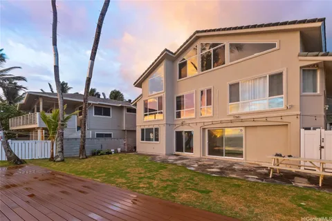 $2,250,000 | 53-853 Kamehameha Highway, Hauula, HI 96717