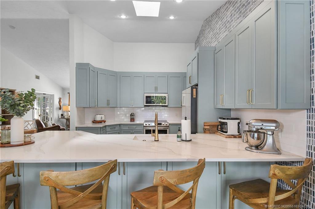 352 Southwest Ridge Lane Stuart, FL 34994 - Photo 35 of 74 Gallery Image 35