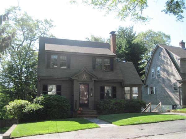 62 Hawthorne Road Waltham, MA 02451 - Photo 2 of 4 Gallery Image 2