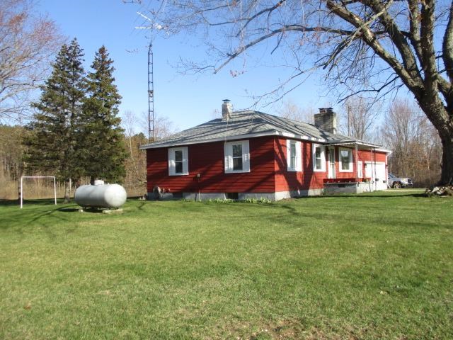 8918 Vassar Road Millington, MI 48746 - Photo 15 of 46 50070922-14.JPG