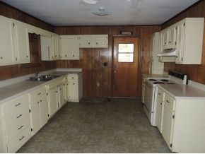 604 Possum Valley Road Dryden, VA 24243 - Photo 3 of 9 Kitchen