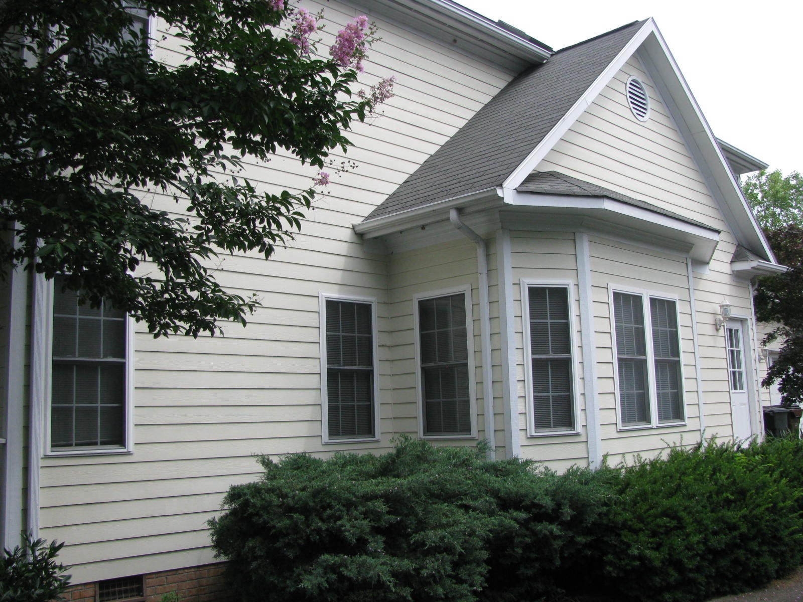 104 Graham Place Oak Ridge, TN 37830 - Photo 3 of 32