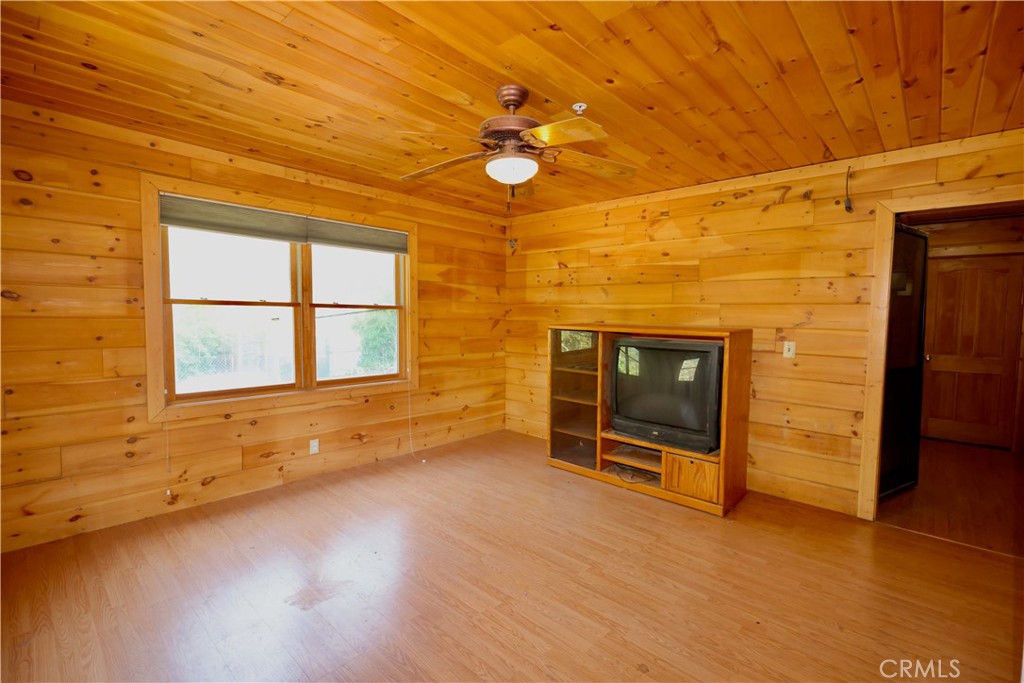 37023 Alder Drive Yucaipa, CA 92399 - Photo 19 of 34 a view of an empty room with a window