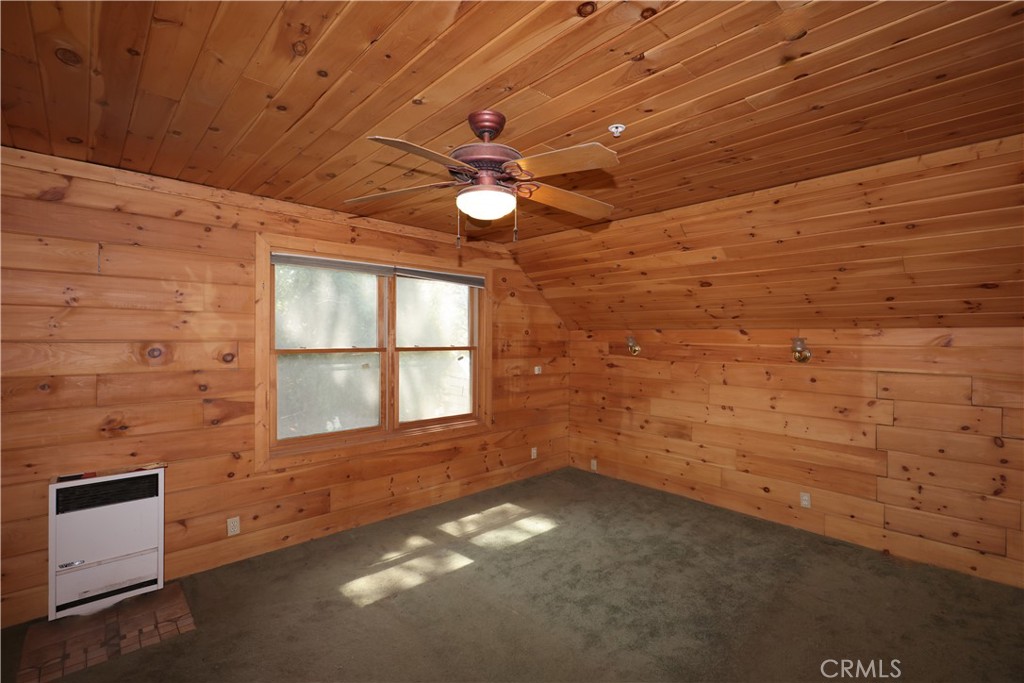 37023 Alder Drive Yucaipa, CA 92399 - Photo 20 of 34 a view of an empty room with a window