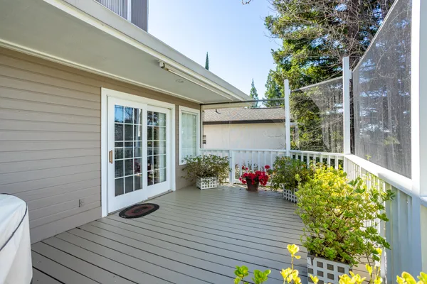 $659,900 | 6050 Gleneagles Court, Redding, CA 96003