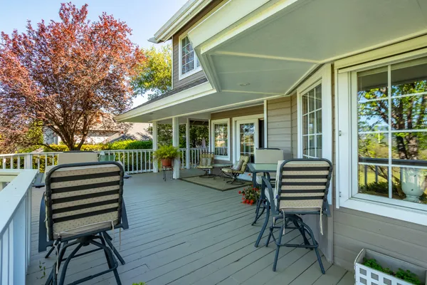 $659,900 | 6050 Gleneagles Court, Redding, CA 96003
