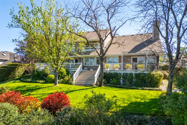 $659,900 | 6050 Gleneagles Court, Redding, CA 96003