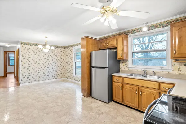 $1,395 | 144 West Park Drive, Clarksville, TN 37043