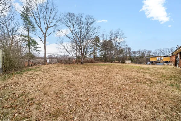 $1,395 | 144 West Park Drive, Clarksville, TN 37043