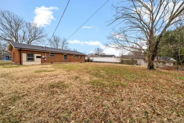 $1,395 | 144 West Park Drive, Clarksville, TN 37043