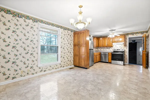 $1,395 | 144 West Park Drive, Clarksville, TN 37043