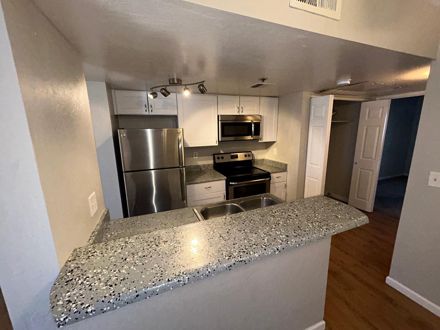 12123 West Bell Road, Unit 338 Surprise, AZ 85378 - Photo 3 of 9 Photo #3