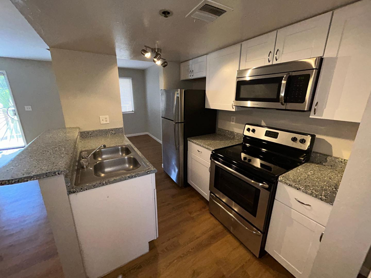12123 West Bell Road, Unit 338 Surprise, AZ 85378 - Photo 4 of 9 Photo #4