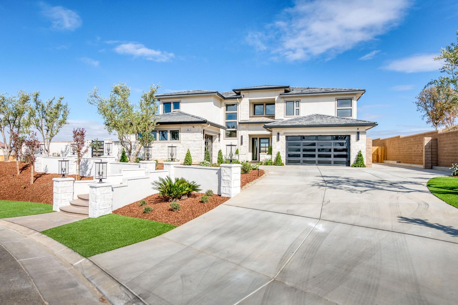 881 Terrace Place Madera, CA 93636 - Photo 10 of 85