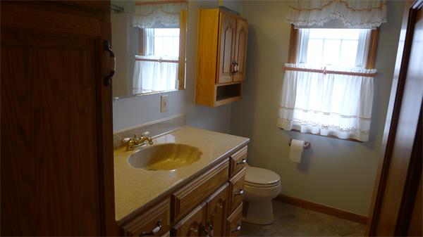 42 Gillette Circle Springfield, MA 01118 - Photo 12 of 27 Gallery Image 12
