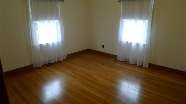42 Gillette Circle Springfield, MA 01118 - Photo 10 of 27 Gallery Image 10