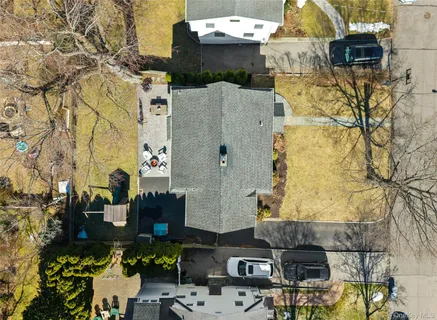 $1,300,000 | 9 Rutgers Place, Scarsdale, NY 10583