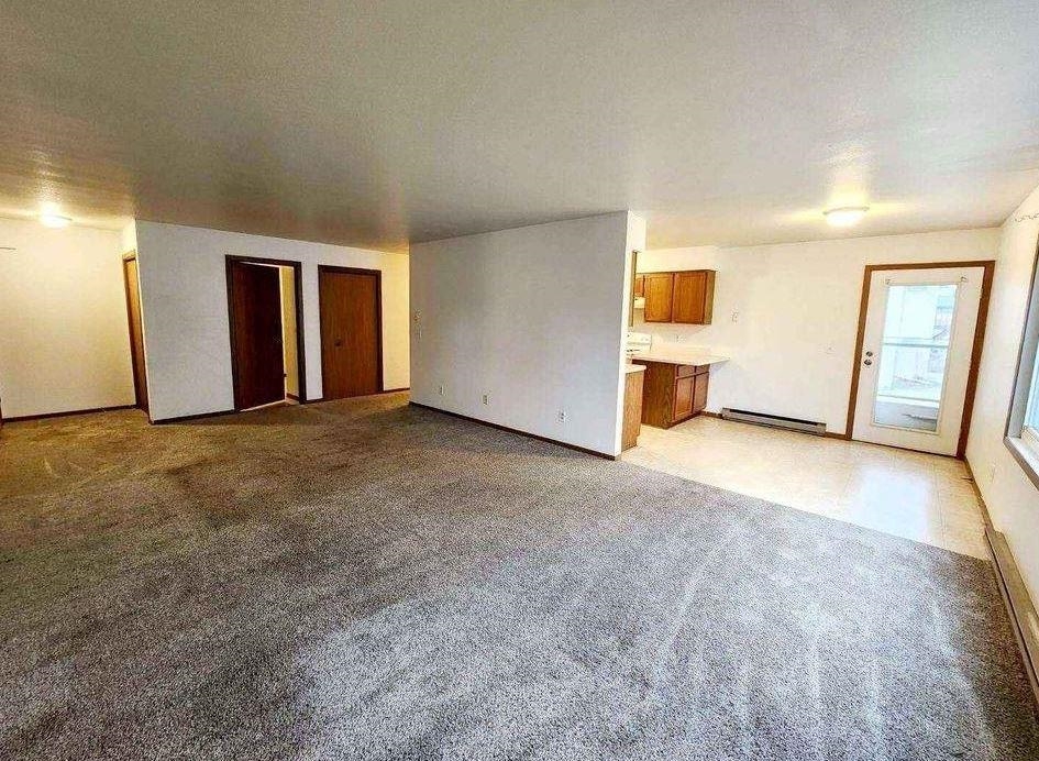 1126 12th Street Baraboo, WI 53913 - Photo 2 of 9