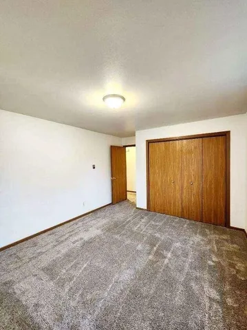 $1,200 | 1126 12th Street, Baraboo, WI 53913