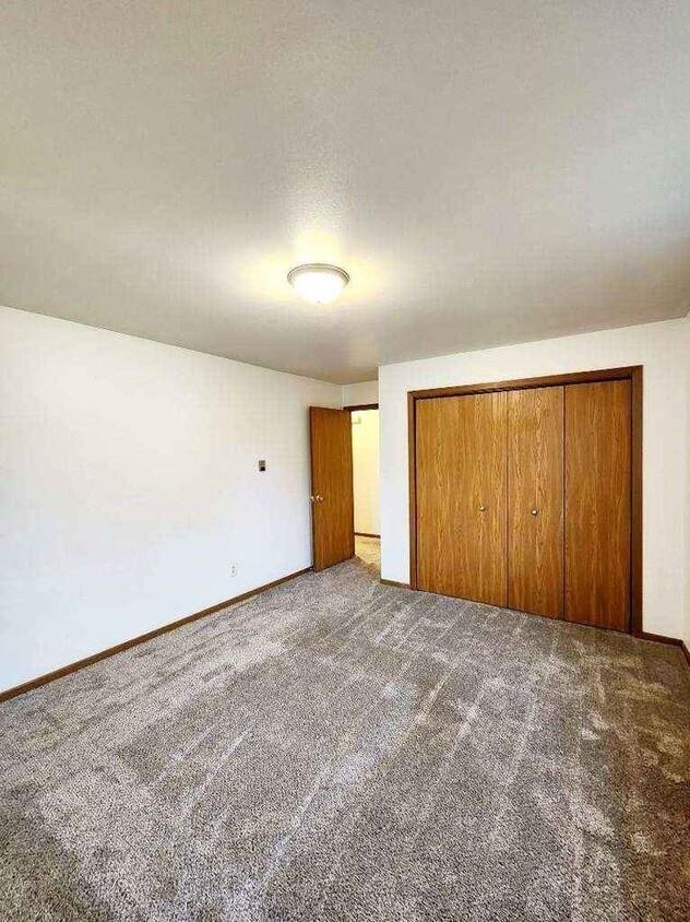 1126 12th Street Baraboo, WI 53913 - Photo 6 of 9