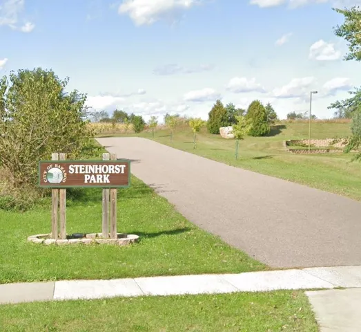 $1,200 | 1126 12th Street, Baraboo, WI 53913