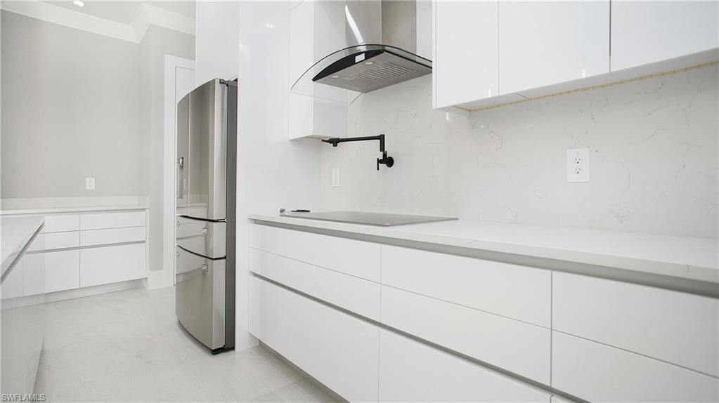 3518 2nd Avenue Southeast Naples, FL 34117 - Photo 9 of 41 a bathroom with a shower