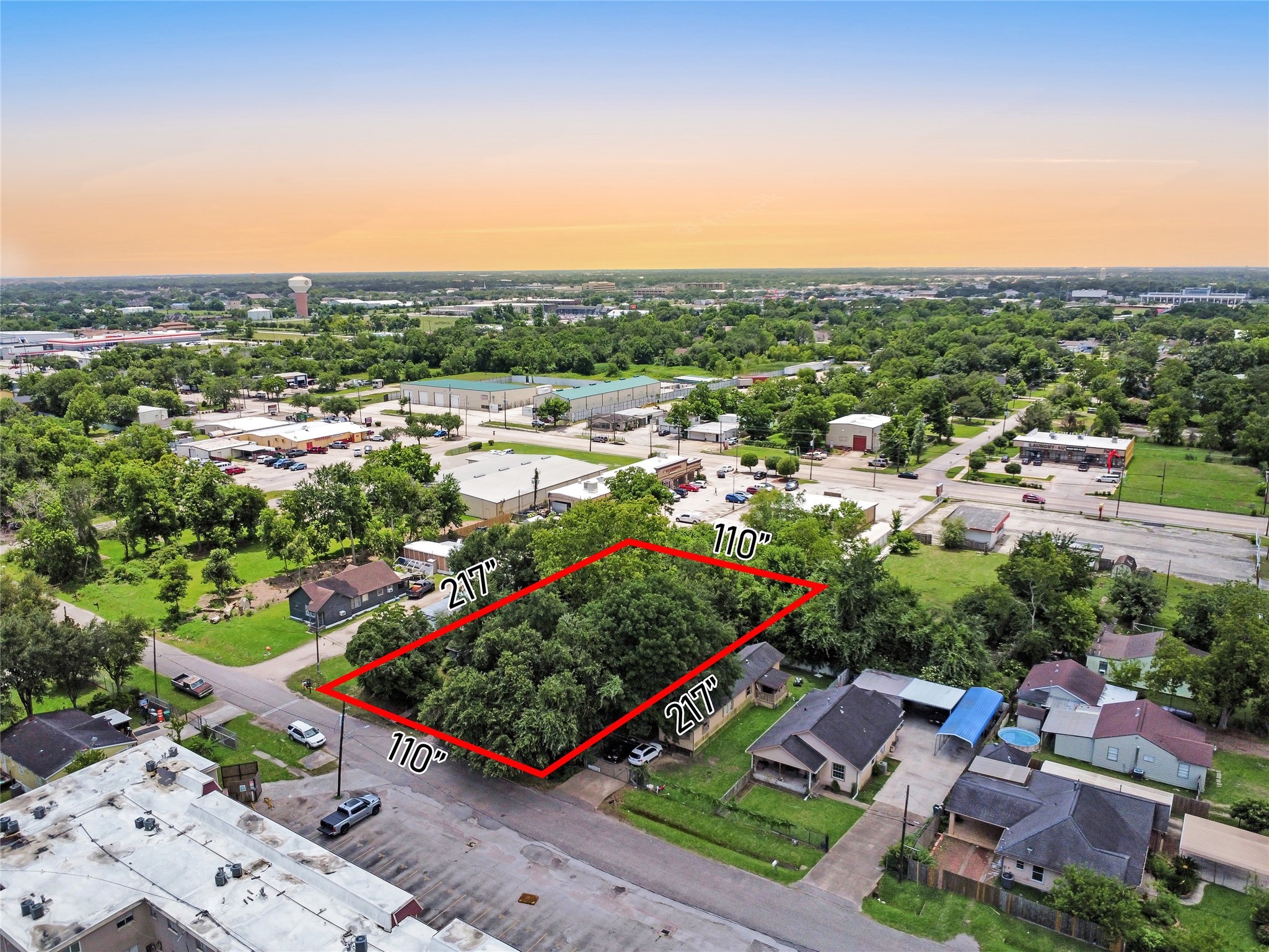 an aerial view of multiple house
