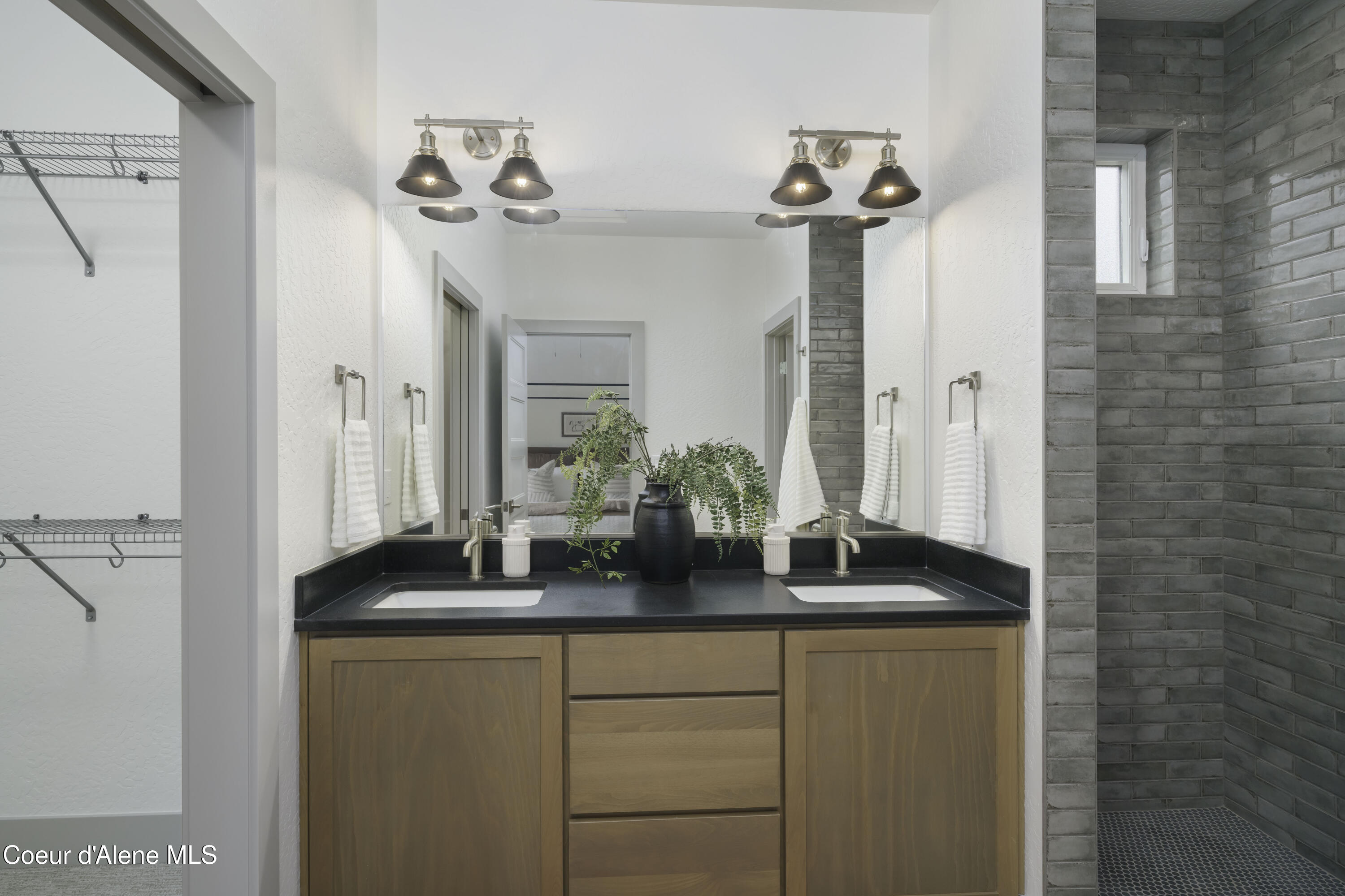 4550 East Savea Lane Post Falls, ID 83854 - Photo 12 of 30 4550ESaveaLn-5