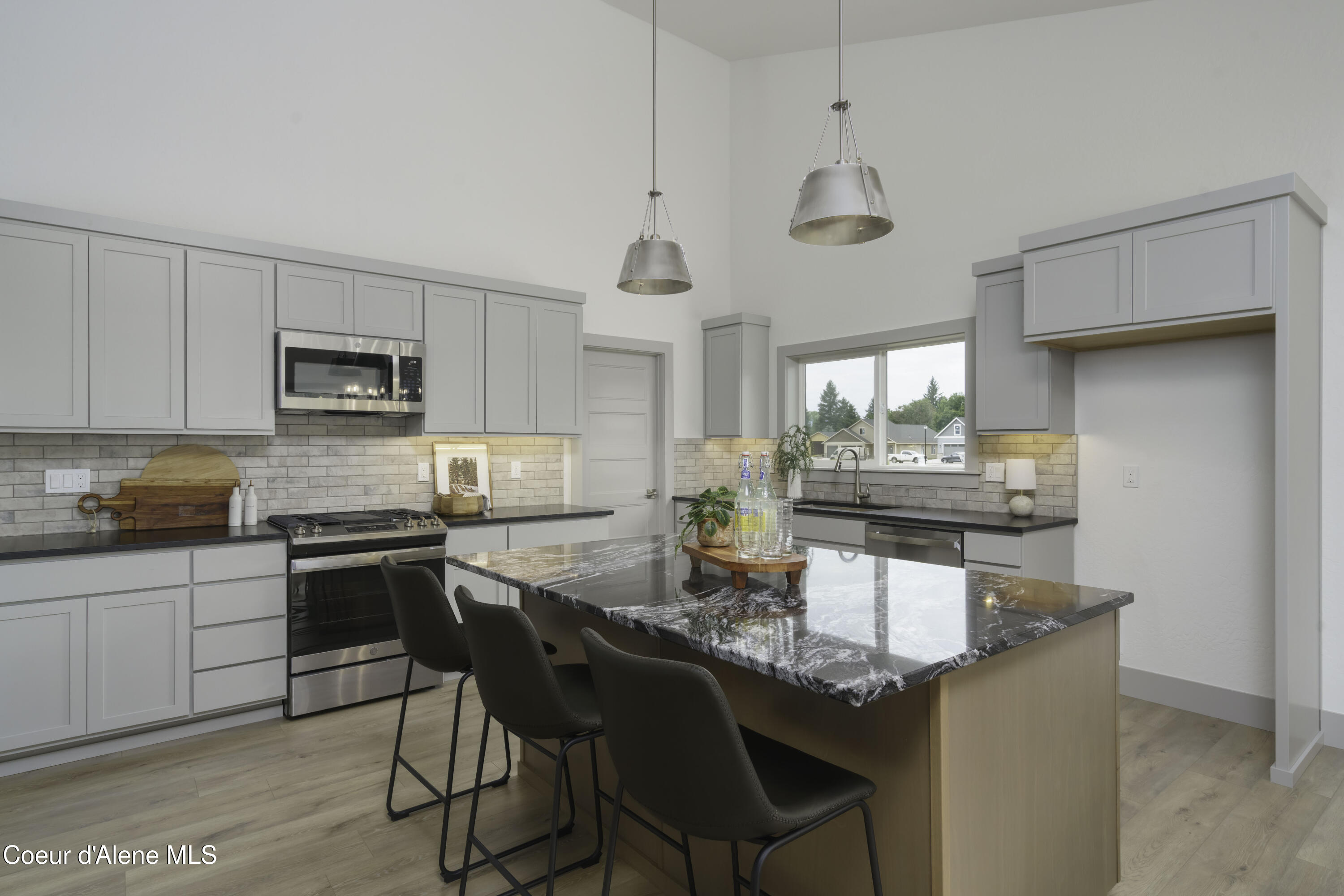 4550 East Savea Lane Post Falls, ID 83854 - Photo 6 of 30 4550ESaveaLn-14