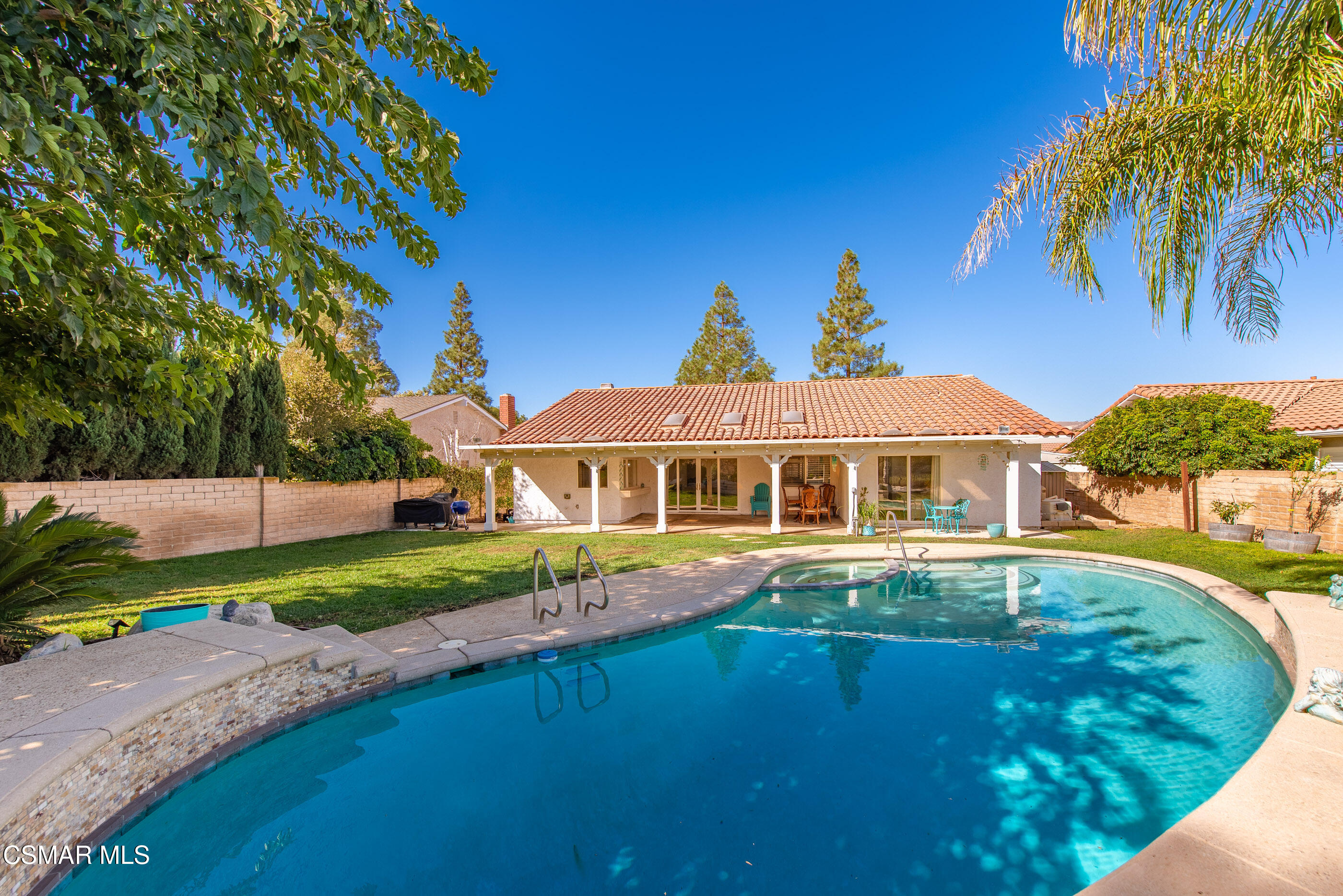 3386 Texas Avenue Simi Valley, CA 93063 - Photo 45 of 71 a view of a house with a yard