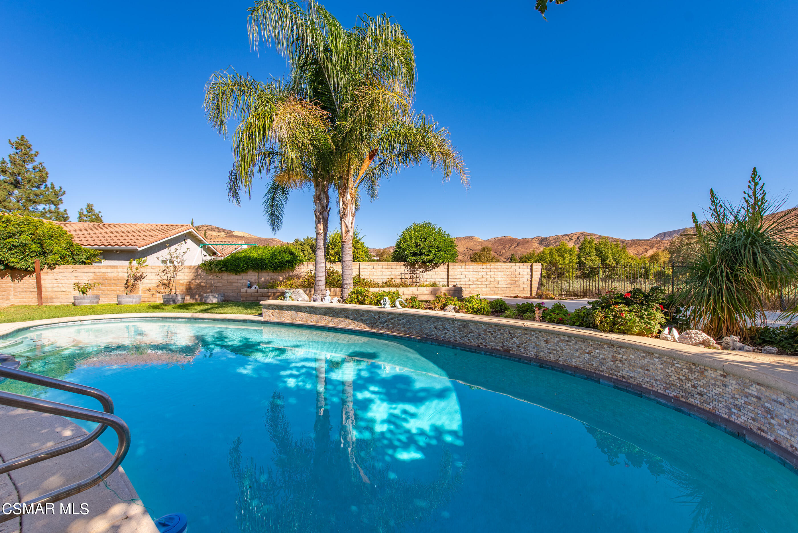 3386 Texas Avenue Simi Valley, CA 93063 - Photo 59 of 71 Backyard
