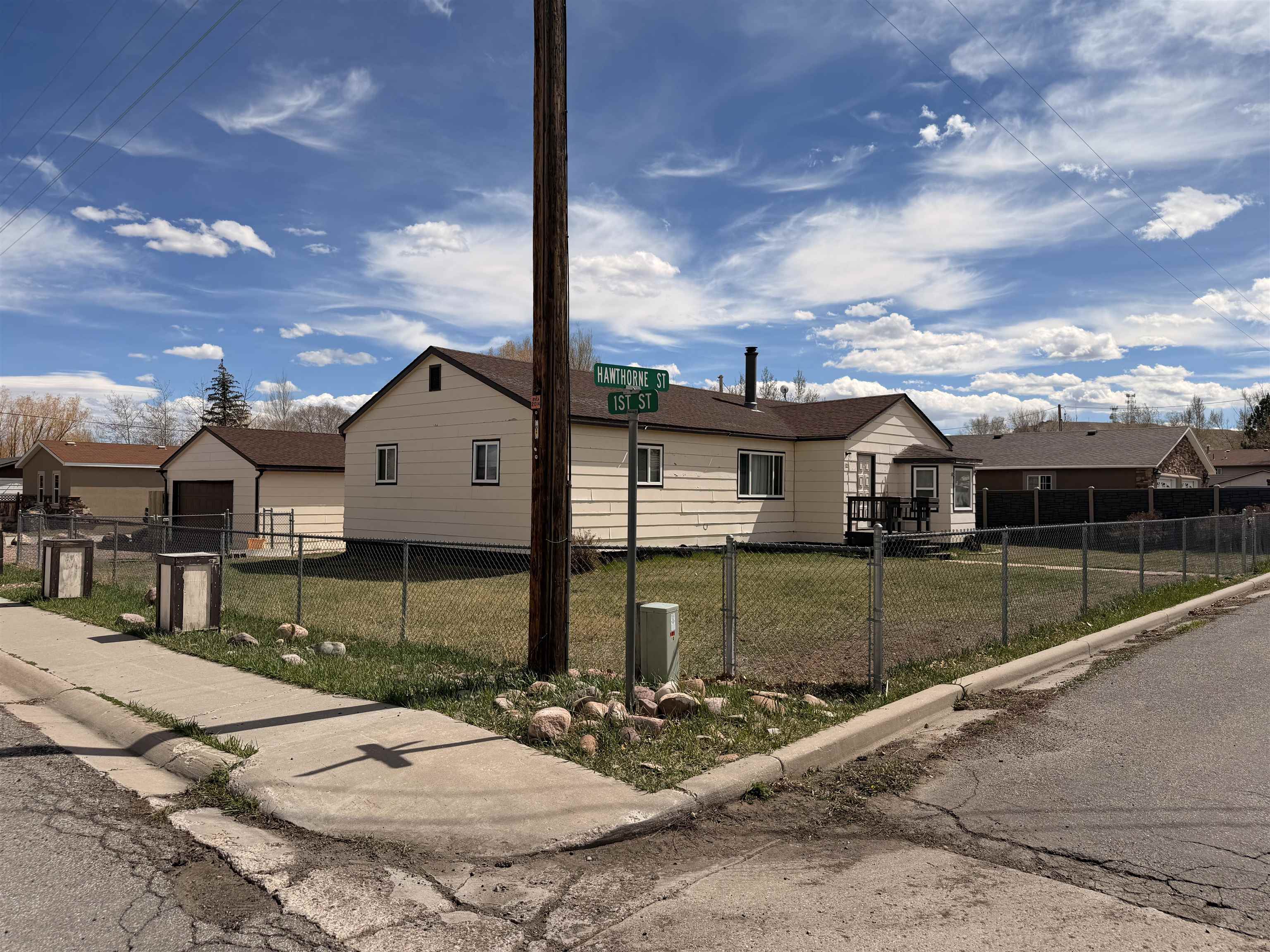 36 Hawthorne Street Mountain View, WY 82939 - Photo 2 of 30