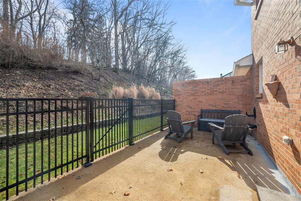602 Forest Ridge Drive Pittsburgh, PA 15221 - Photo 33 of 41 Gallery Image 33