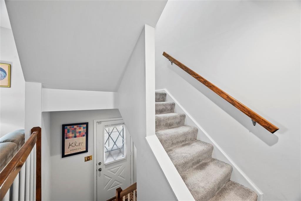 602 Forest Ridge Drive Pittsburgh, PA 15221 - Photo 5 of 41 Gallery Image 5