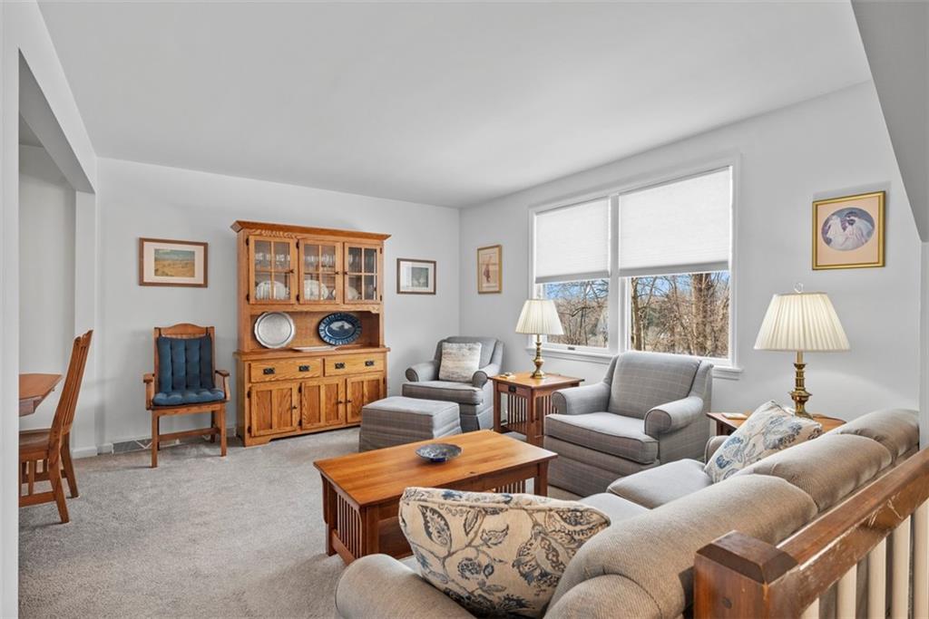 602 Forest Ridge Drive Pittsburgh, PA 15221 - Photo 7 of 41 Gallery Image 7