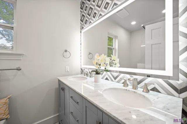 $479,900 | 418 Kenwood Avenue, Baton Rouge, LA 70806