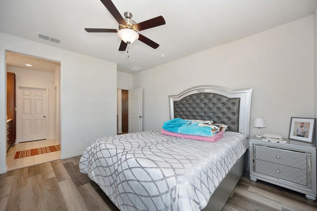 7905 Springarden Way Sacramento, CA 95828 - Photo 15 of 23