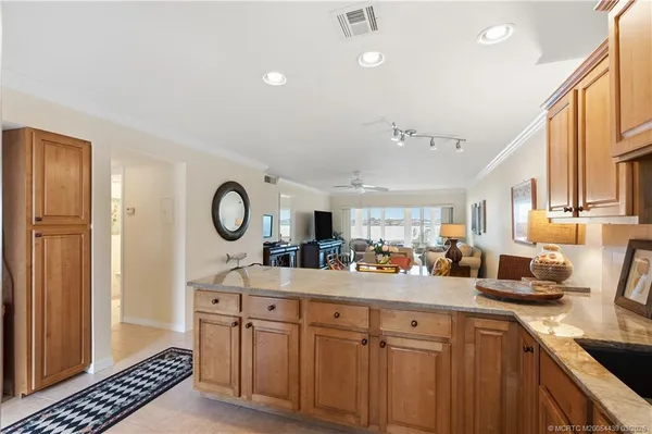 $400,000 | Undisclosed Address, Stuart, FL 34994