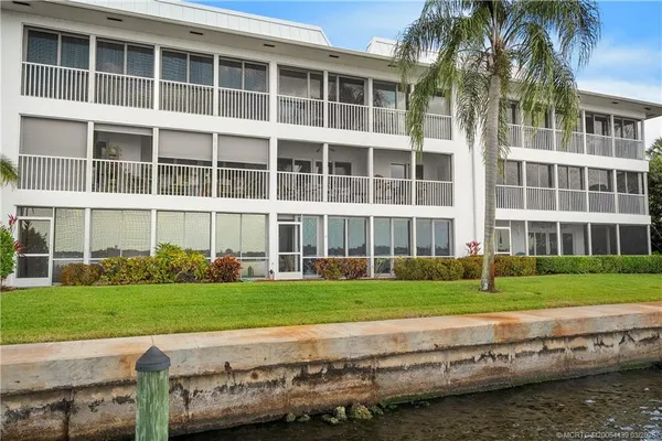 $400,000 | Undisclosed Address, Stuart, FL 34994