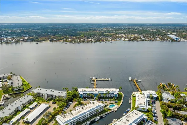 $400,000 | Undisclosed Address, Stuart, FL 34994