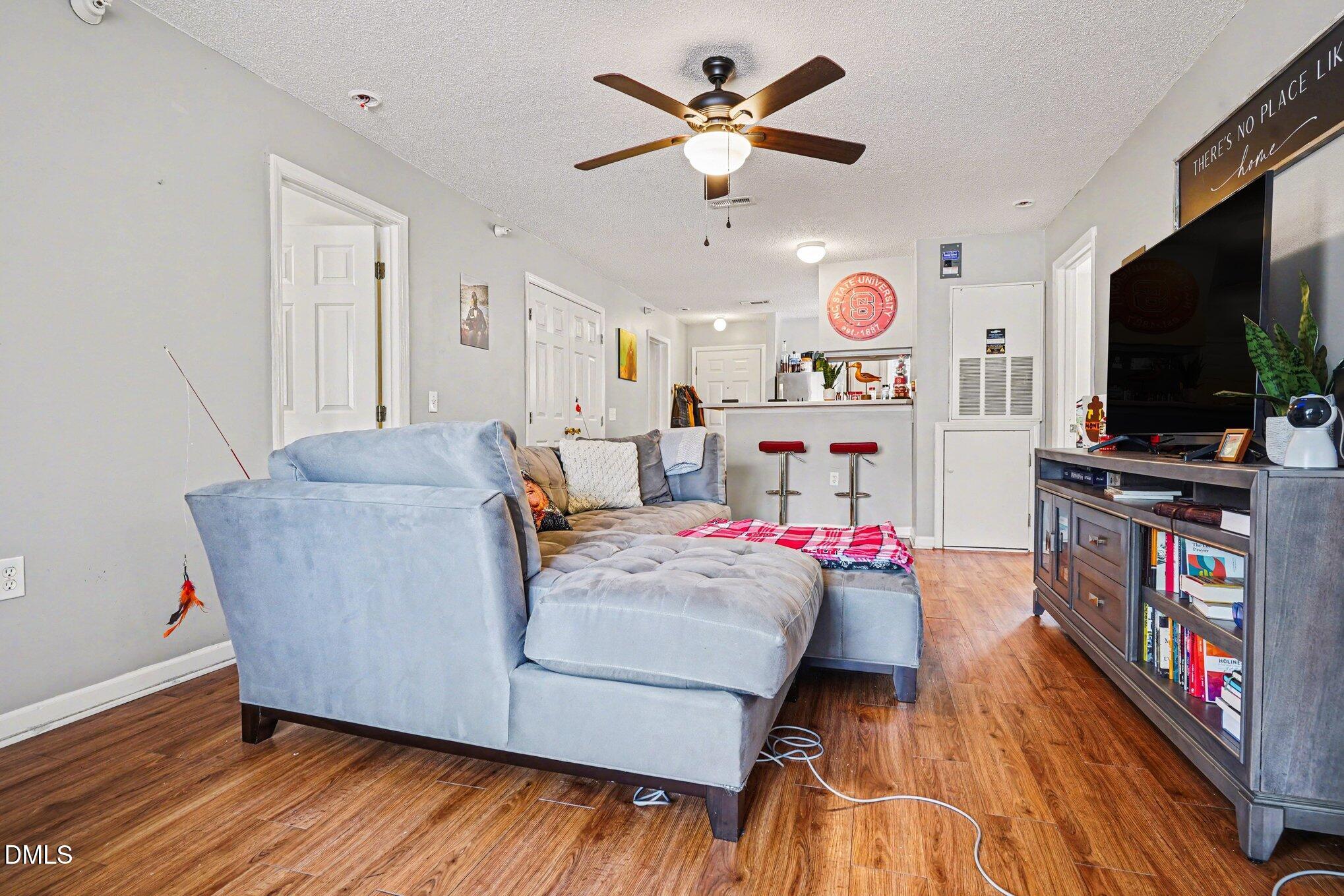 1305 Kent Road, Unit 202 Raleigh, NC 27606 - Photo 6 of 16 006_file_9572